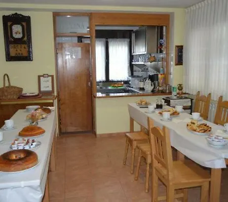 Ana Cangas De Narcea